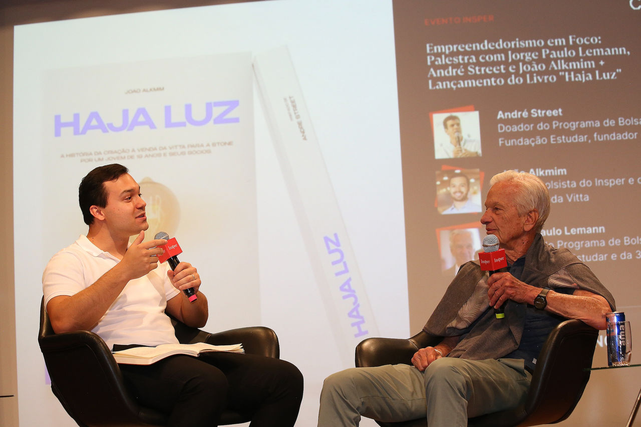 João Alkmim e Jorge Paulo Lemann no evento de lançamento do livro