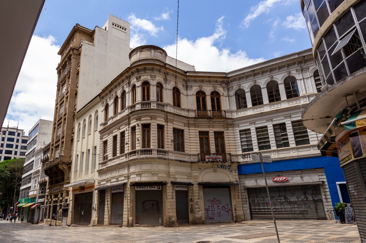 Prédios desocupados no centro histórico de São Paulo