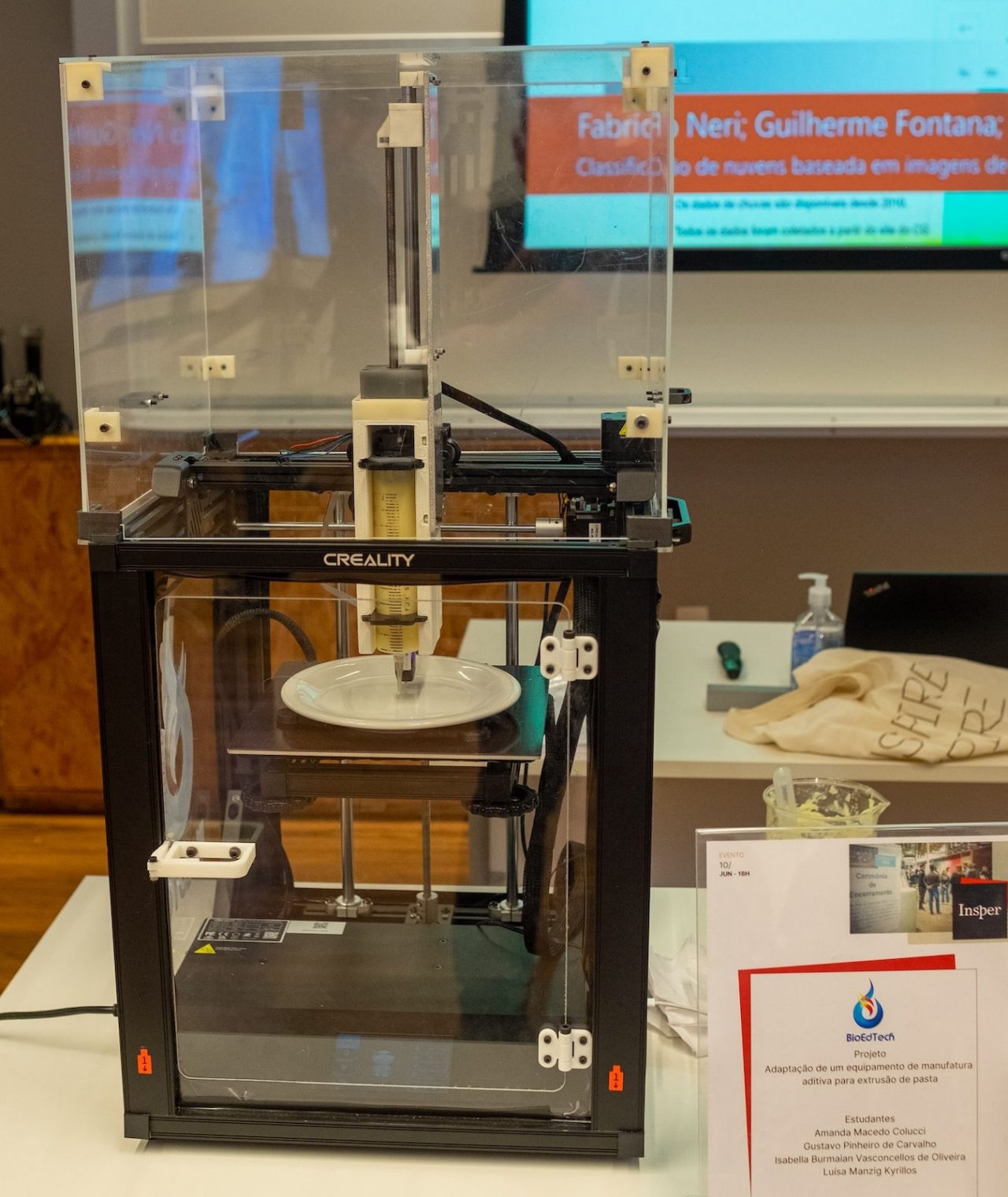 A impressora 3D desenvolvida pelos alunos