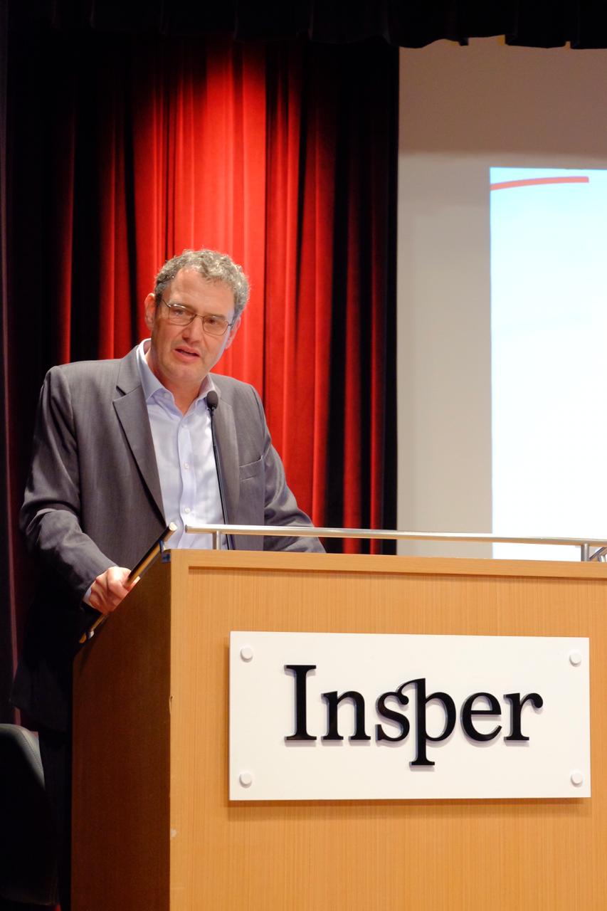 Marcos Jank durante apresentação no lançamento do Insper Agro Global