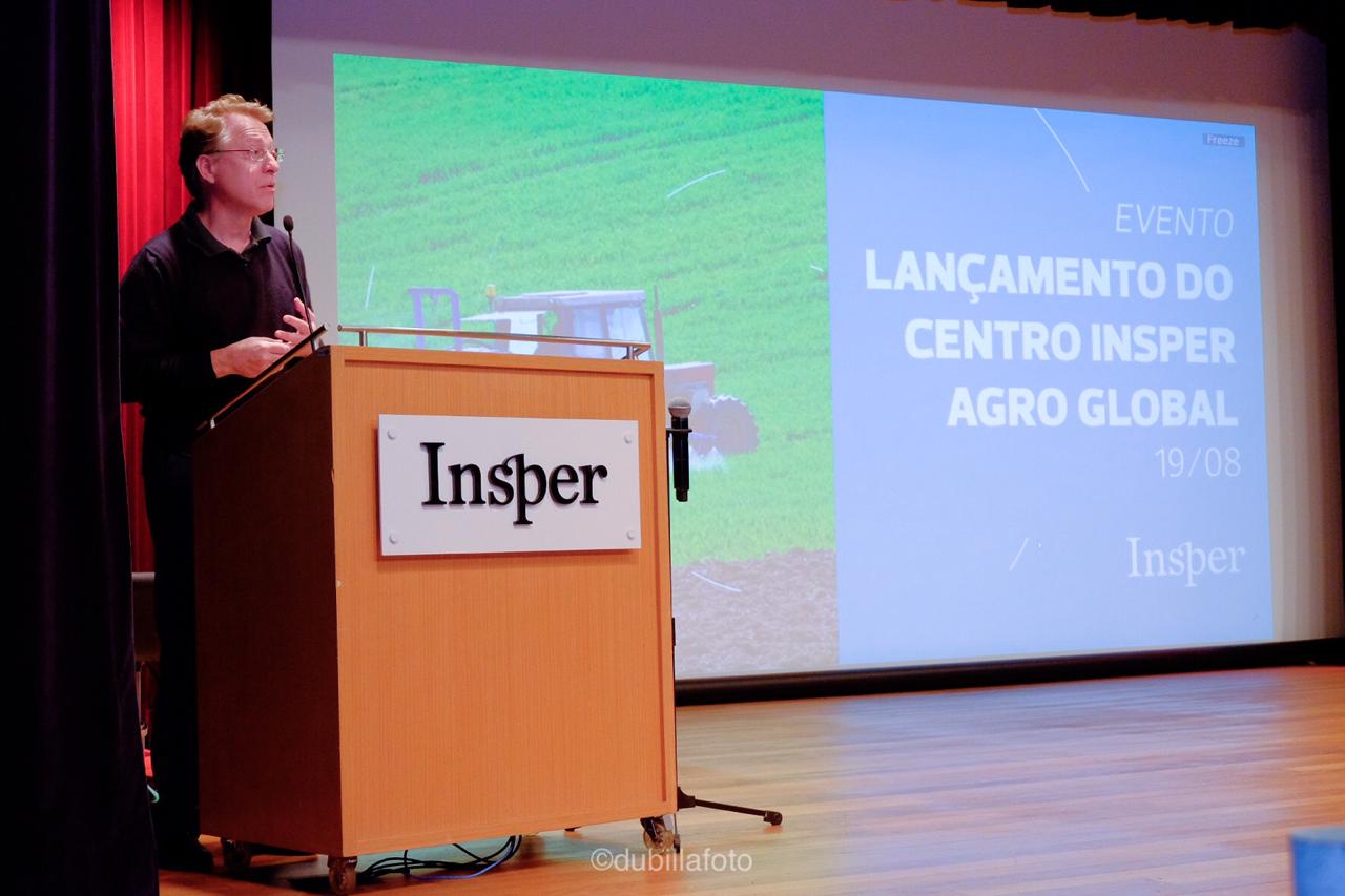 Marcos Lisboa durante apresentação realizada no lançamento do Insper Agro Global